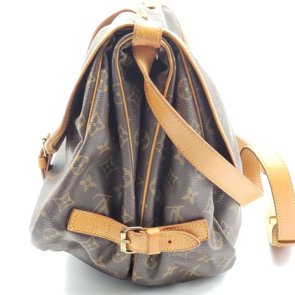 Louis Vuitton Saumur 35 Monogram Crossbody Bag - Picture 7 of 15